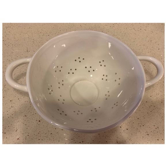 Rae Dunn DRAIN Colander Icon Strainer/Fruit Bowl EEUC - Picture 3 of 3